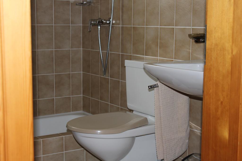 Hus Pravis Apartman Klosters Kültér fotó